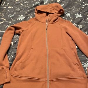 Lululemon Women’s Scuba size 12